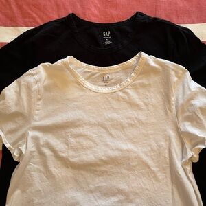 Lot Two GAP T-Shirts XL Black White Organic Cotton VintageSoft